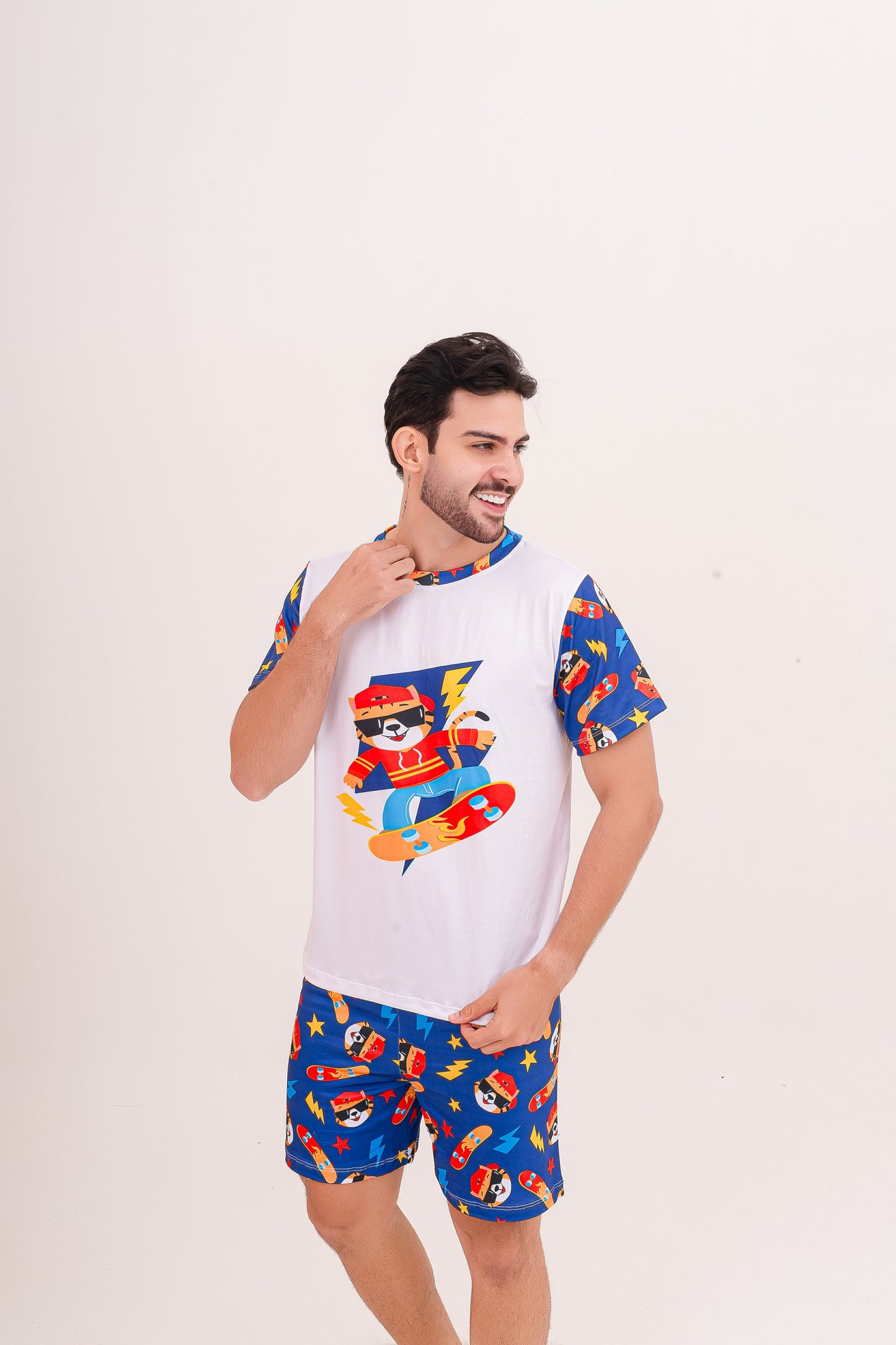 Adulto Masculino Curto | Tigre Skatista